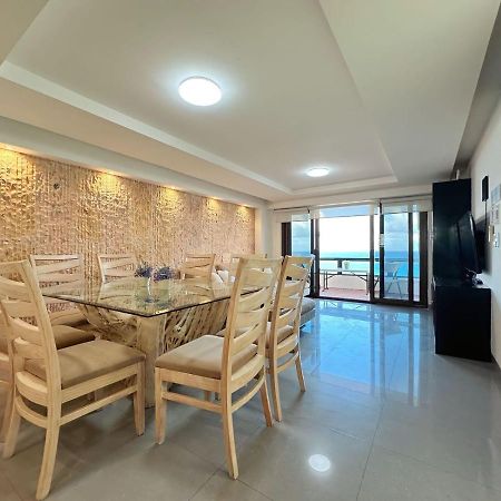 Amazing Beachfront Apartment Cancún Buitenkant foto