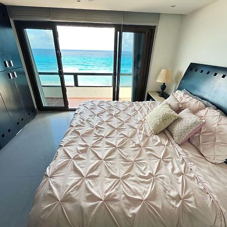 Amazing Beachfront Apartment Cancún Buitenkant foto
