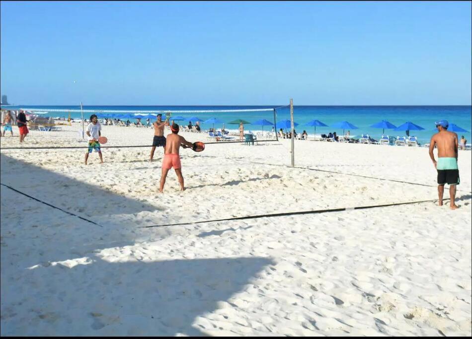 Amazing Beachfront Apartment Cancún Buitenkant foto