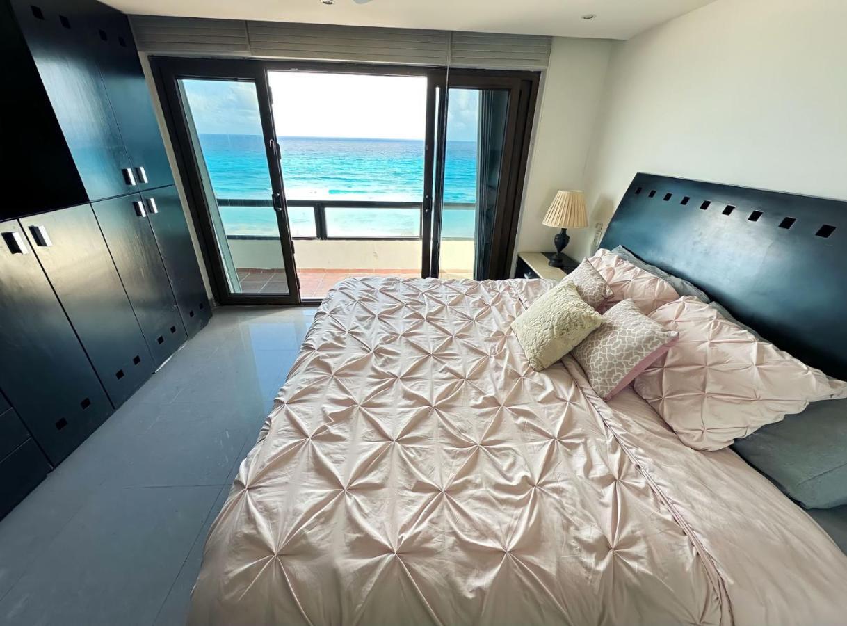 Amazing Beachfront Apartment Cancún Buitenkant foto