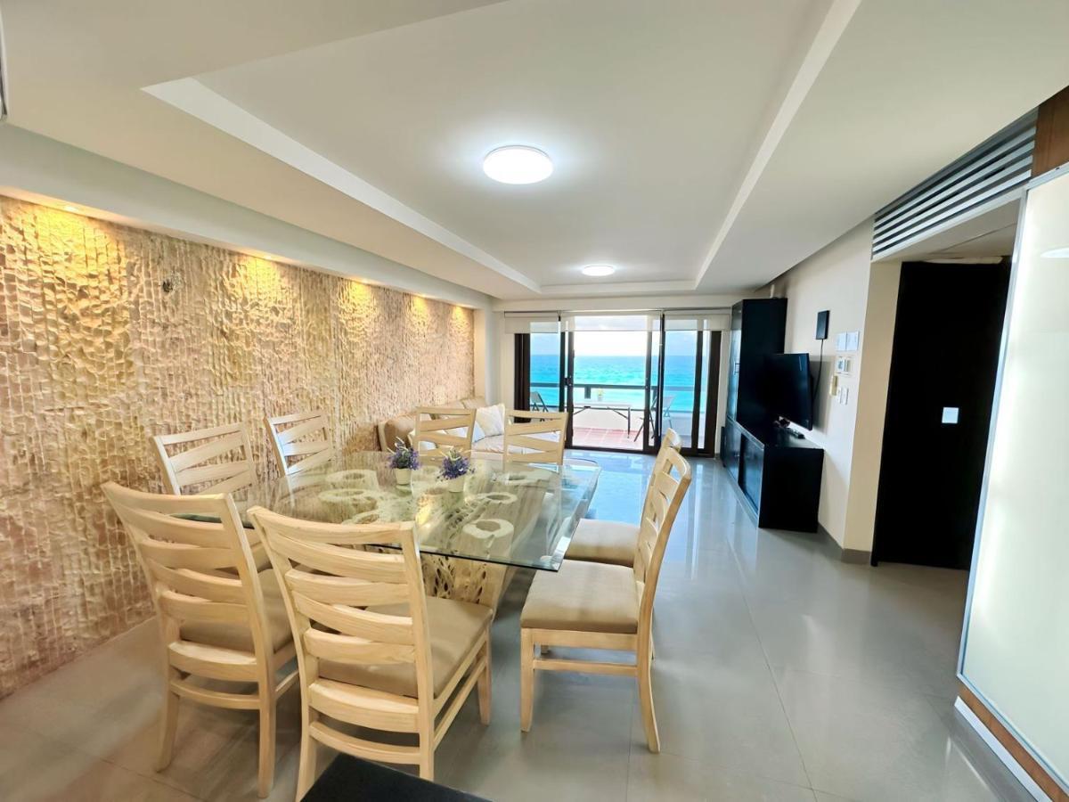 Amazing Beachfront Apartment Cancún Buitenkant foto